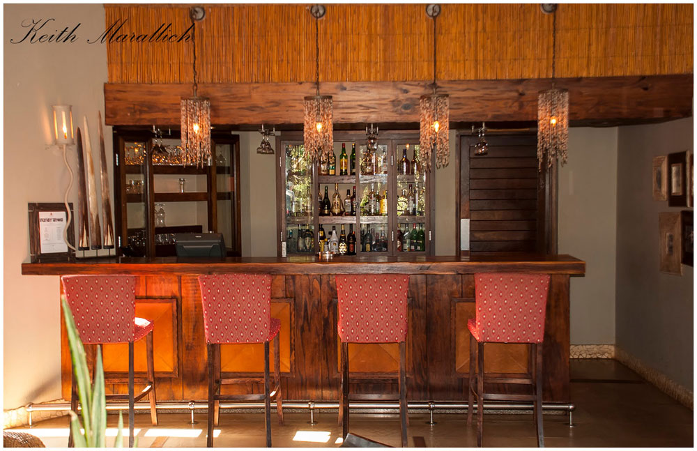 Bar area - Thanda Safari Lodge, Thanda Private Game Reserve - Zululand Reservations