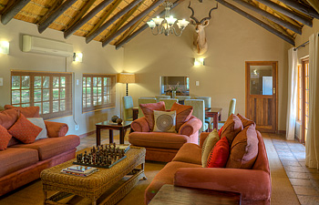 Bonamanzi Safari Lodge,Hluhluwe Village,Hluhluwe iMfolozi Game Reserve,KwaZulu-Natal,Hluhluwe iMfolozi Reservations