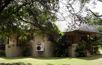 Bonamanzi Safari Lodge,Hluhluwe Village,Hluhluwe iMfolozi Game Reserve,KwaZulu-Natal,Hluhluwe iMfolozi Reservations