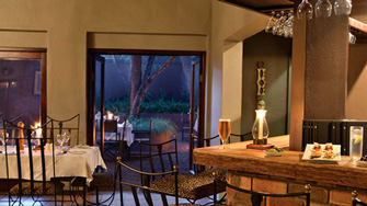 Falaza Game Park luxury tented accommodation KwaZulu-Natal Hluhluwe iMfolozi Game Reserve