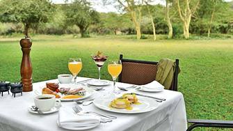 Falaza Game Park luxury tented accommodation KwaZulu-Natal Hluhluwe iMfolozi Game Reserve