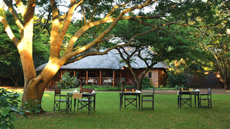 Falaza Game Park luxury tented accommodation KwaZulu-Natal Hluhluwe iMfolozi Game Reserve