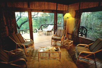 Munyawaneni Bush Lodge,Hluhluwe iMfolozi Reserve,Self-catering