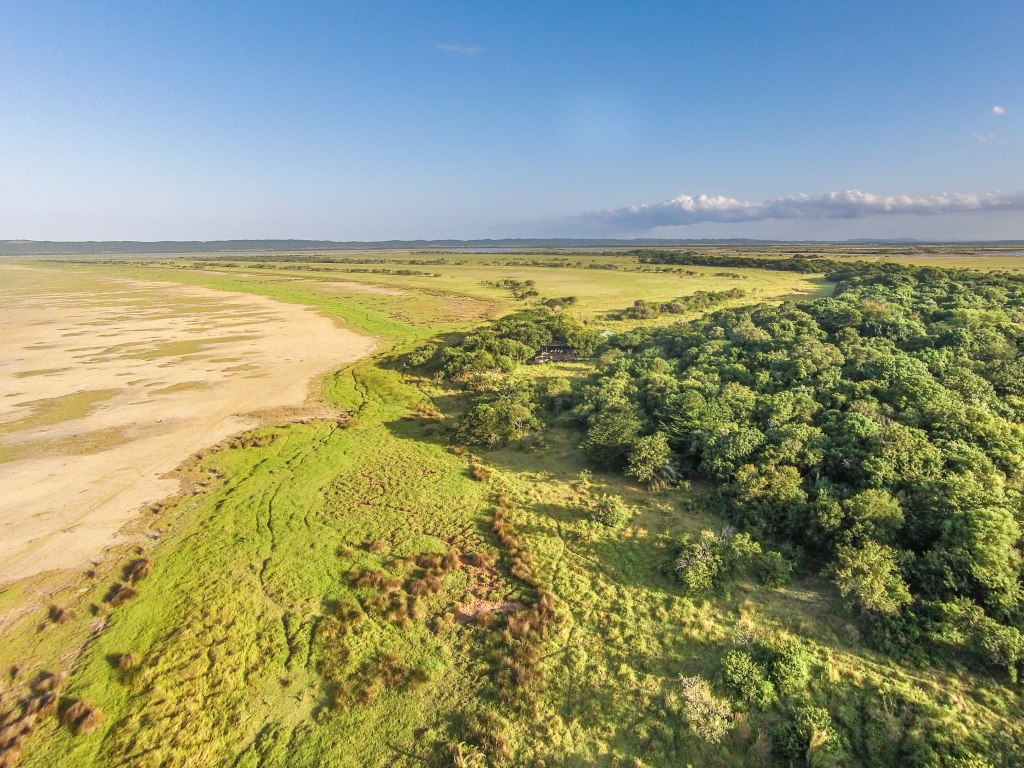 Makakatana Bay Lodge,KwaZulu-Natal,Hluhluwe iMfolozi Reservations