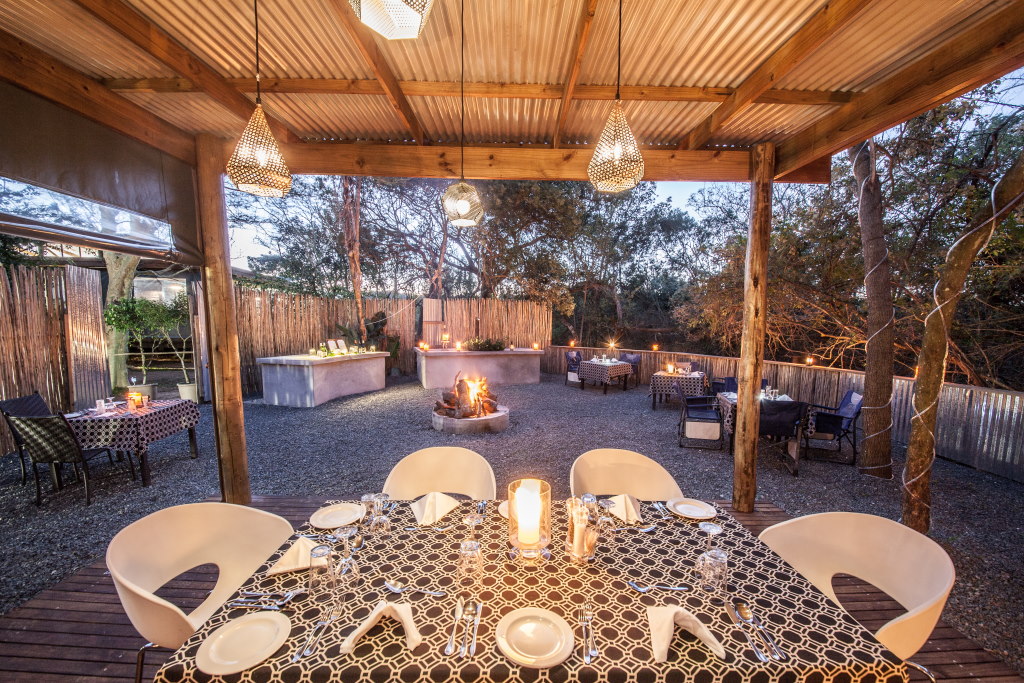 Makakatana Bay Lodge,KwaZulu-Natal,Hluhluwe iMfolozi Reservations