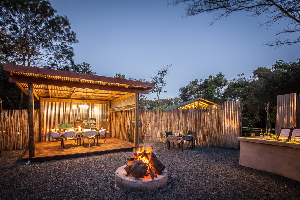 Makakatana Bay Lodge,KwaZulu-Natal,Hluhluwe iMfolozi Reservations