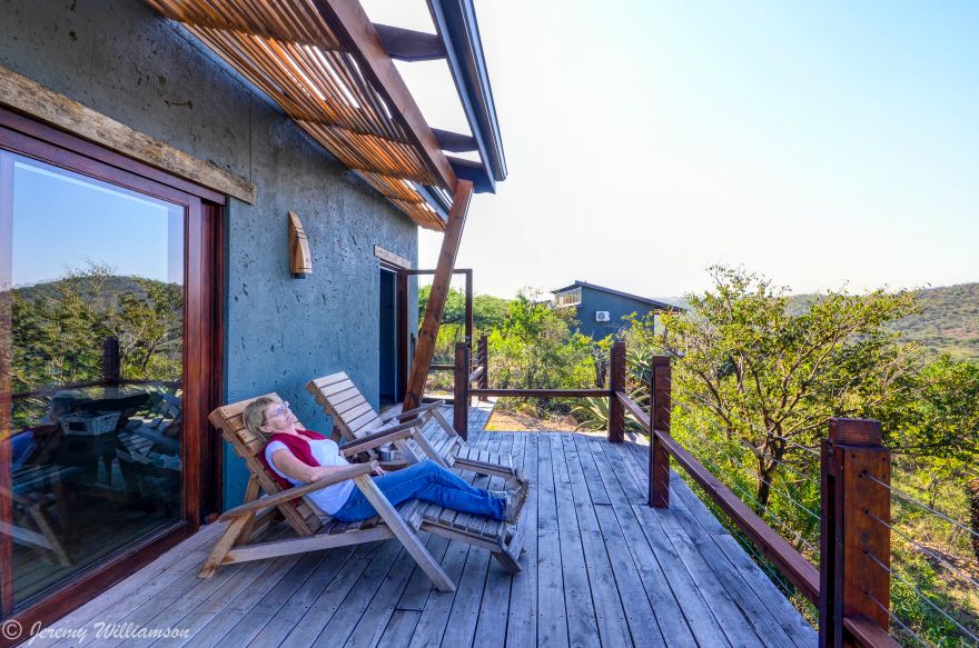 Rhino Ridge Safari Lodge